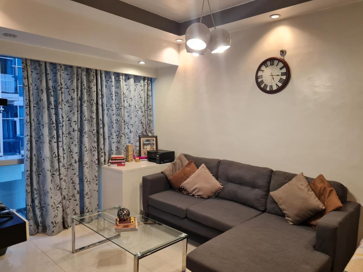 Huge Condo Unit Near Burgos Circle, St Lukes, Shangri-La - P Hamptons T1 Makati City Exterior foto
